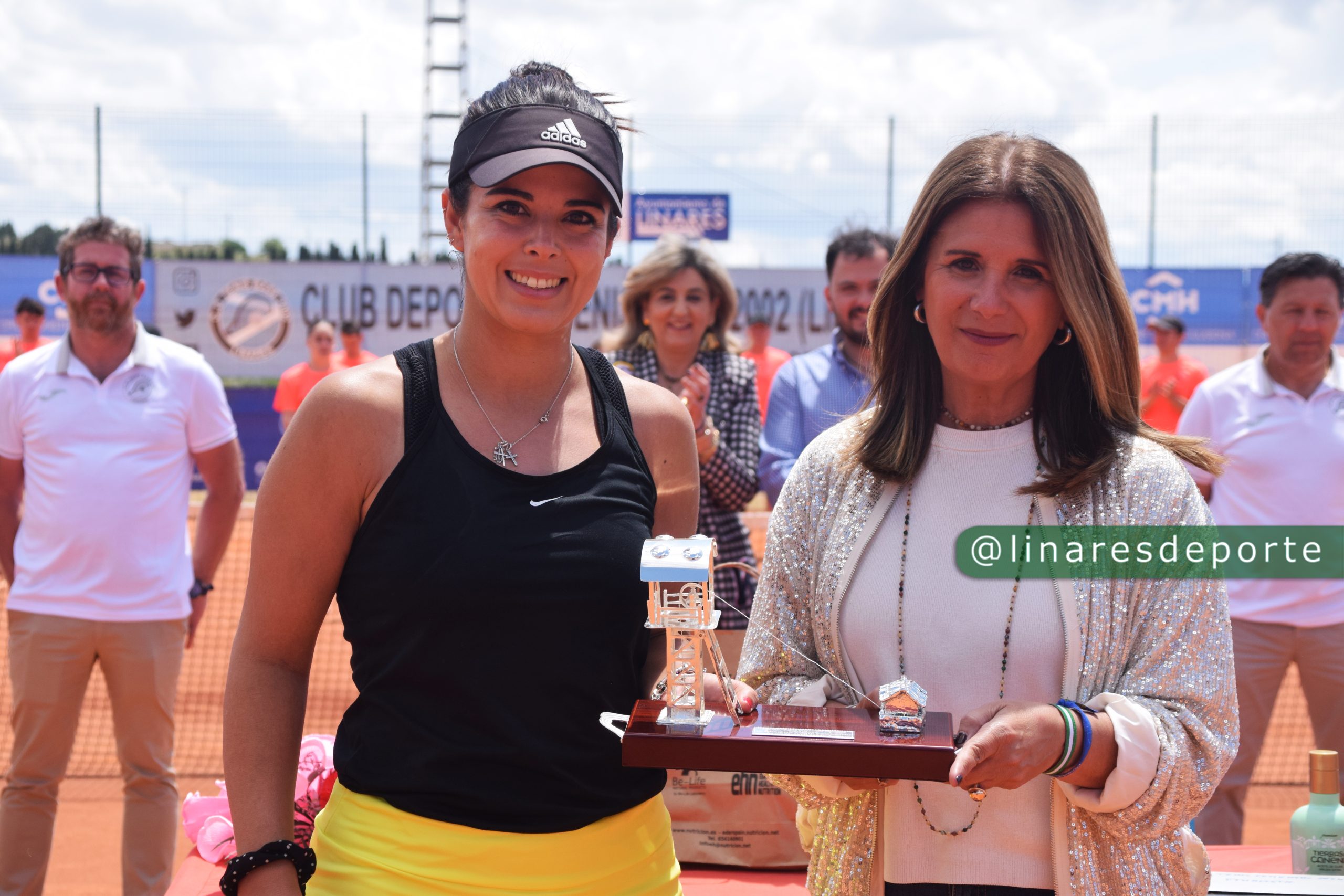 Maria Jose Luque se lleva la Cabria de Plata en el IX Torneo Femenino de Tenis