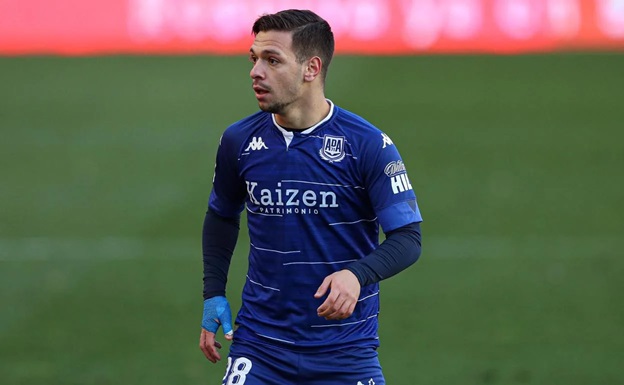 Álex Escardo nuevo fichaje del Linares Deportivo