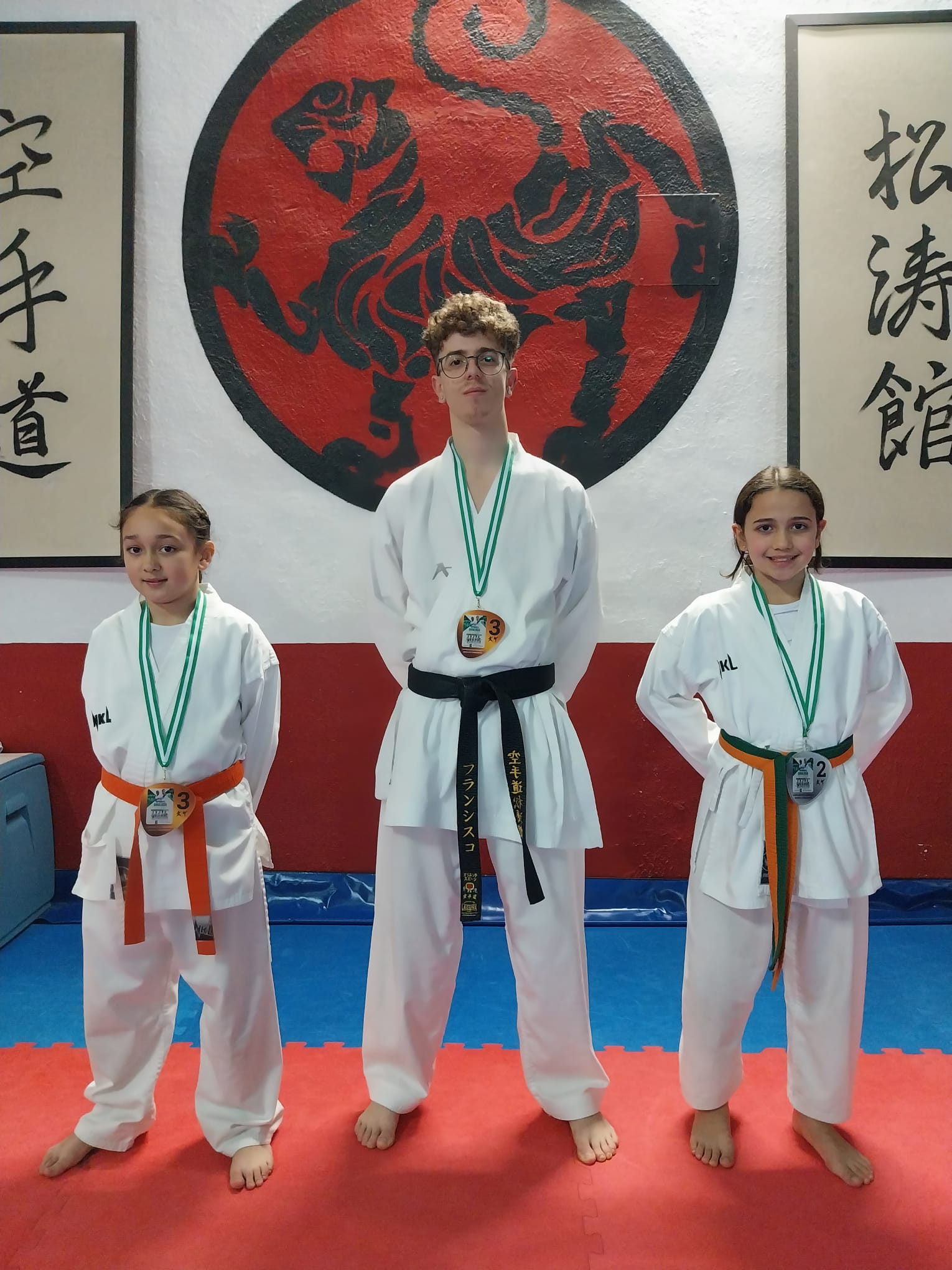 Tres Karatekas linarenses del CD Palestra Linares consigue tres medallas en el andaluz en Fuengilora