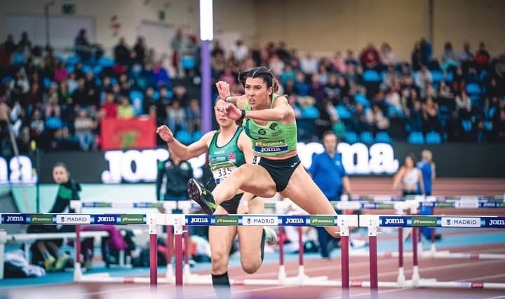 La Vallista Jiennense Sheila Prados sigue triunfando en los 60 vallas