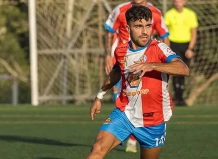 Pedro Serrano firma con el Linares Deportivo: juventud linarense con formación nacional refuerza el centro del campo