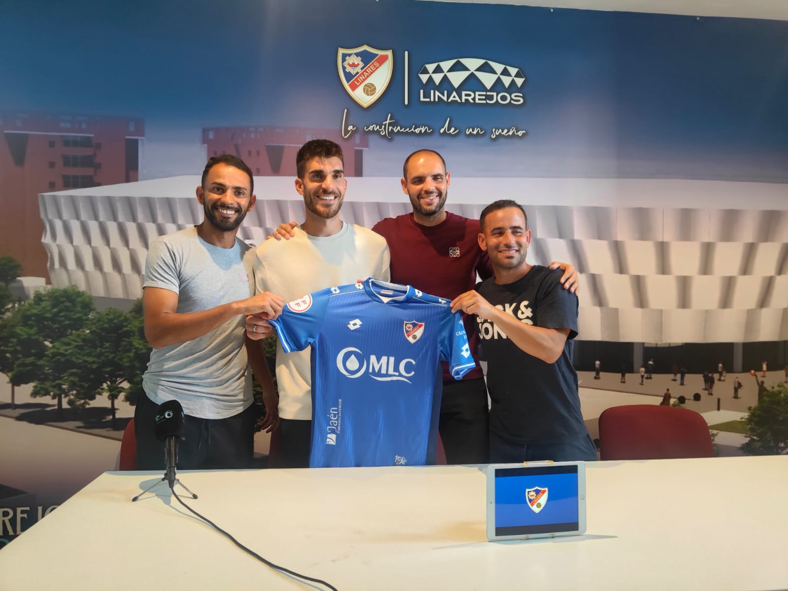 Linarejos alza el telón de una nueva era: Menudo, Barrios y Joao, pilares de un proyecto ambicioso