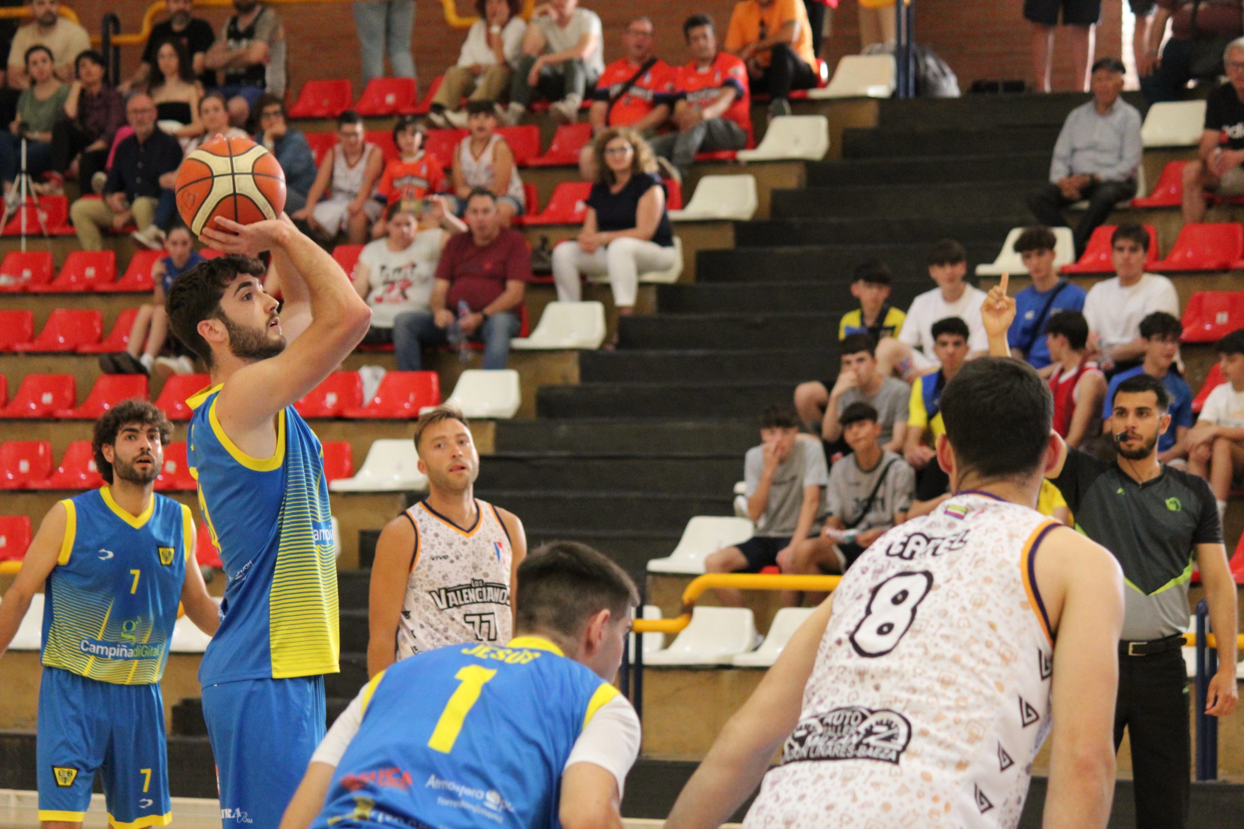 Llega el XXXXII Torneo Senior Masculino en Linares