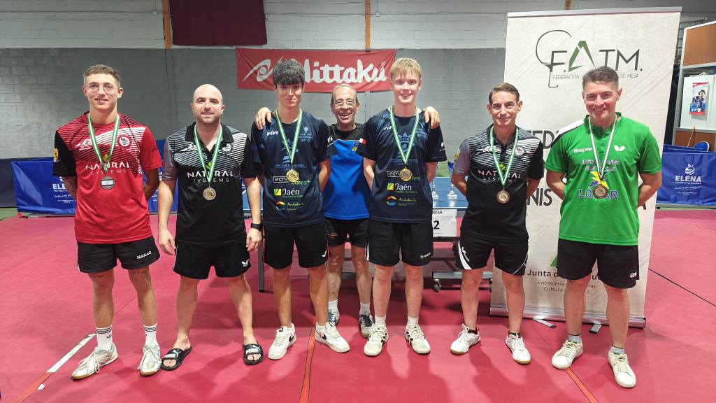 Jornada triunfal para la entidad linarense en el Andaluz de tenis de mesa celebrado en Córdoba y Sevilla