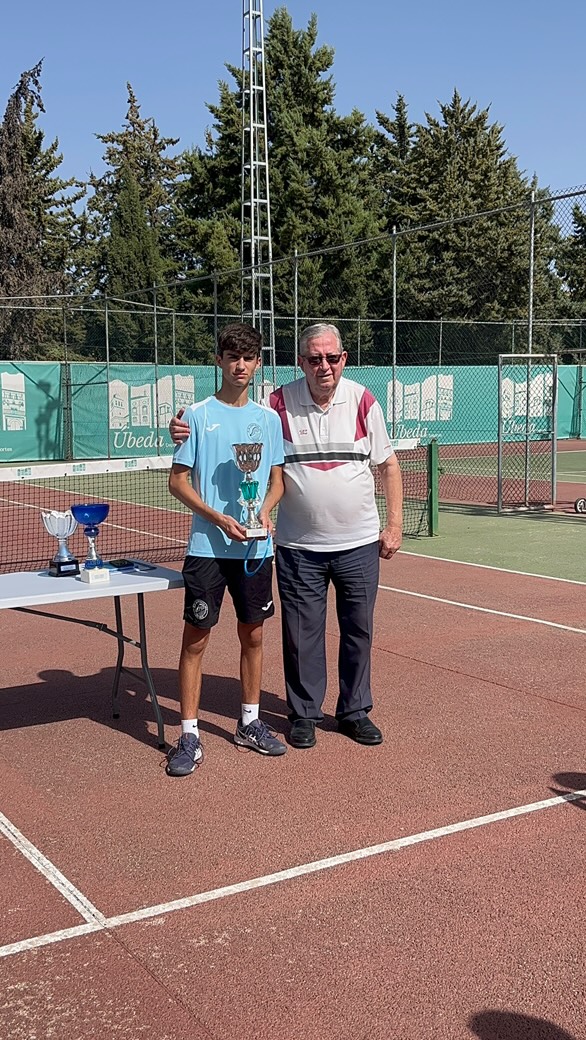 Carlos Criado sigue dejando huella en el tenis andaluz