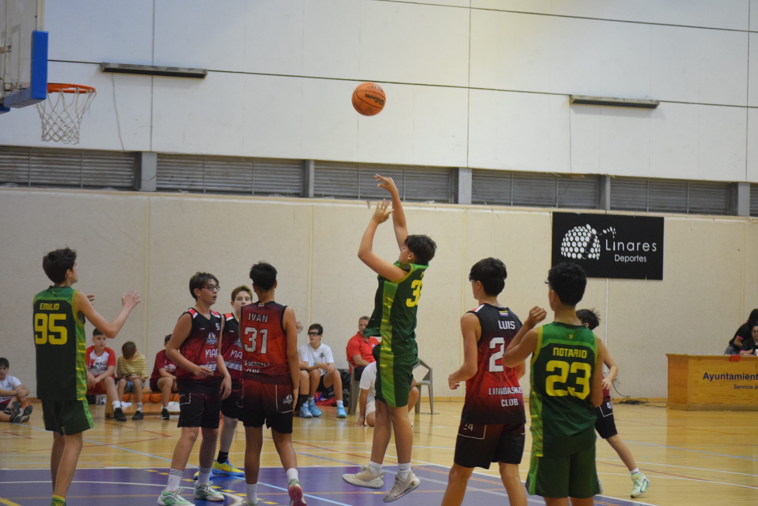 El Linabasket Club se impone en los duelos locales ante el cablinares en categorías infantil y en junior masculino ante el Linkasa Cablinares