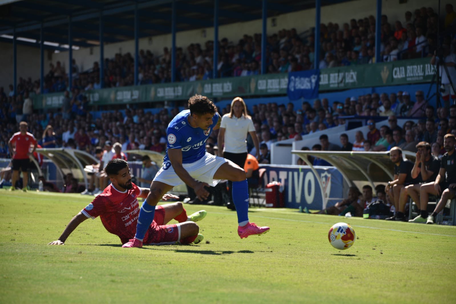 El Linares Deportivo suma tres puntos frente al conjunto almeriense