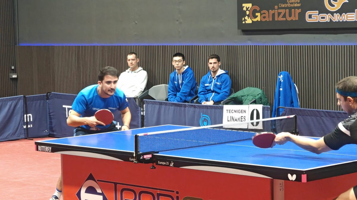 Tecnigen Linares arrasa en casa y firma una victoria perfecta ante Ayamonte Se Mueve