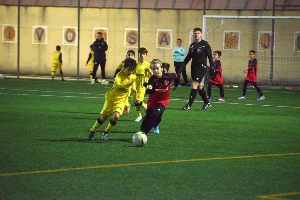 Goleada del CF Ciudad de Linares B en el Polideportivo de San José