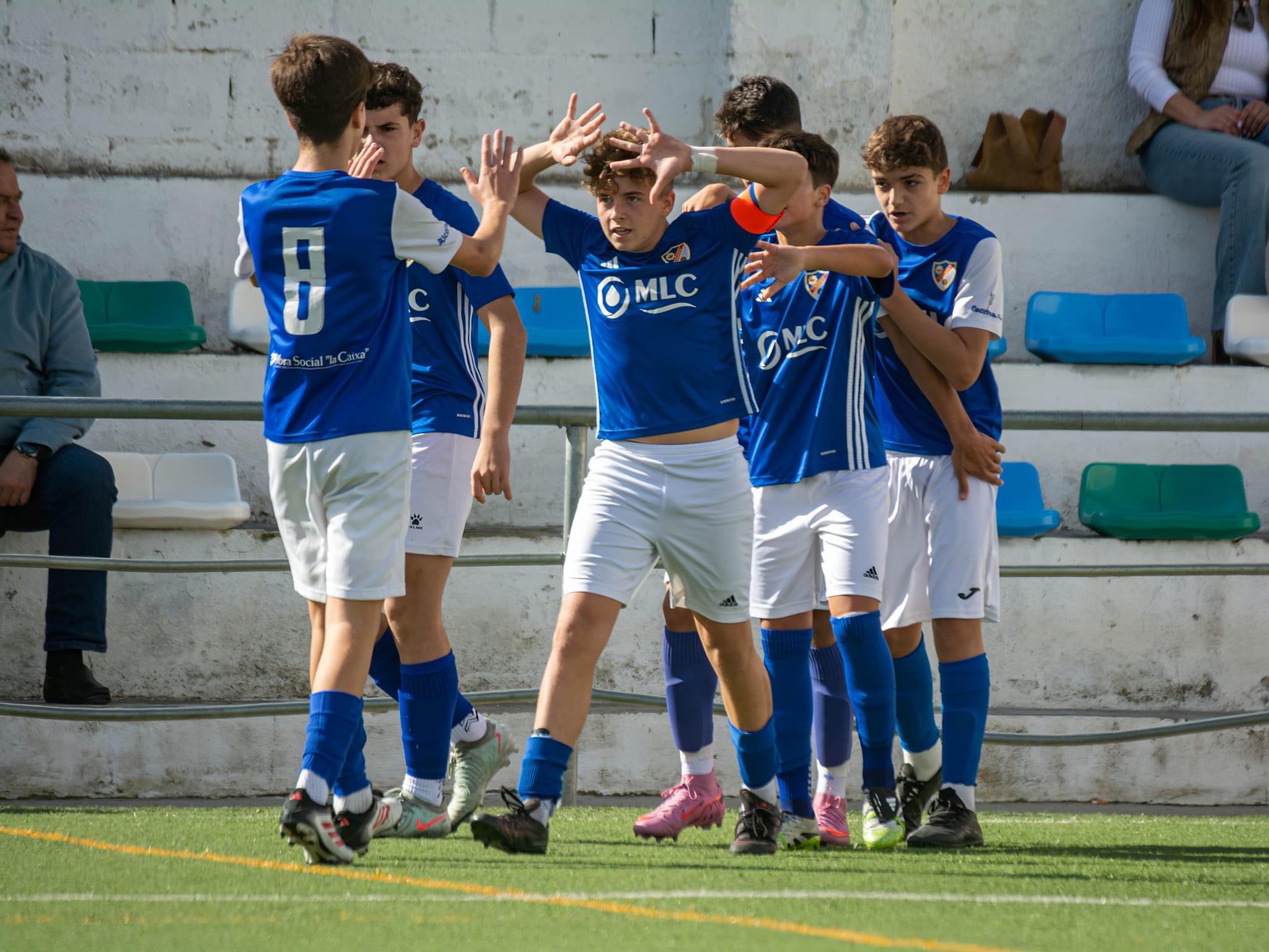 Espectáculo goleador en el Anexo de Linarejos: el Granada CF se impone al Linares Deportivo (5-6)