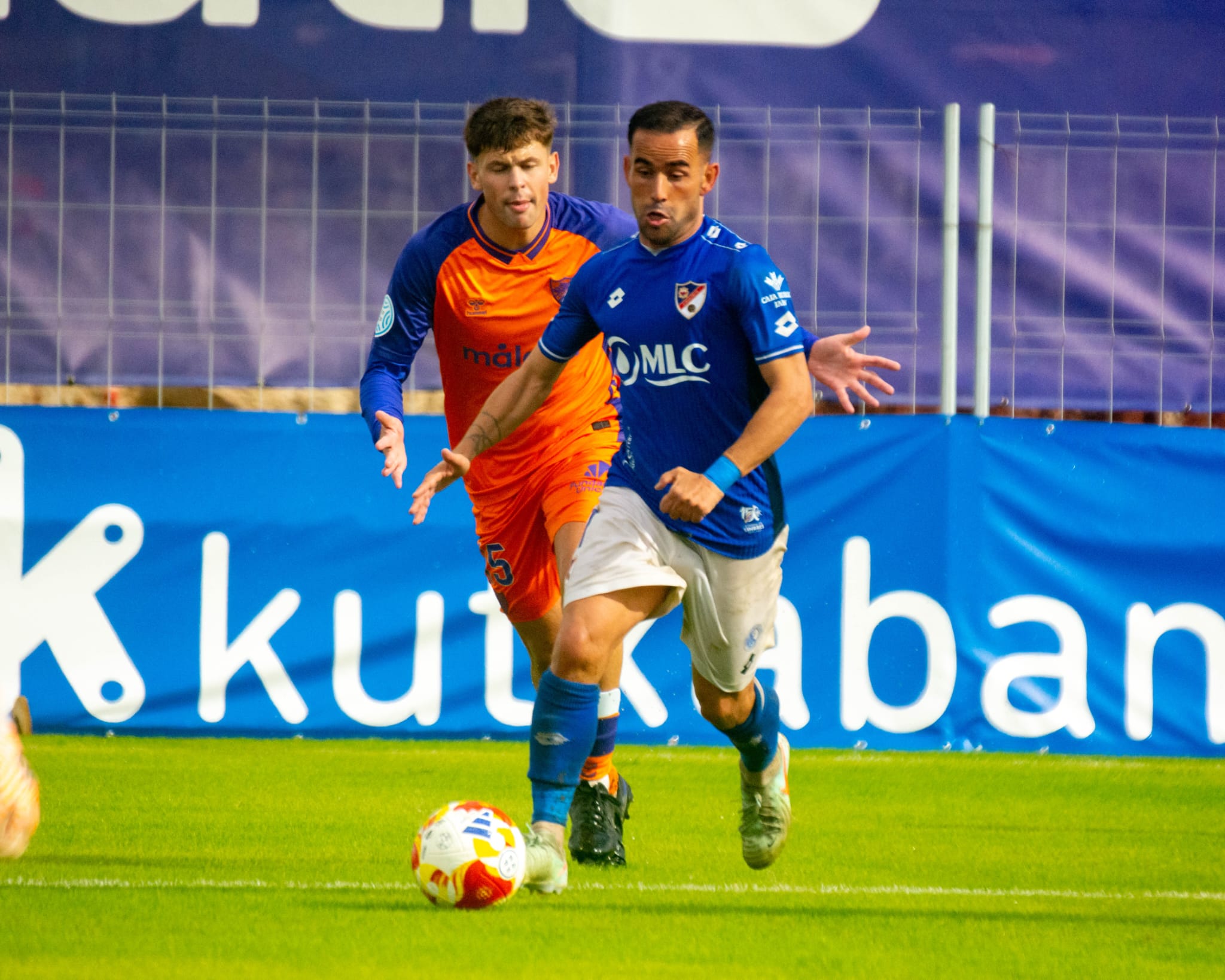 Partido marcado por la lluvia y la falta de acierto