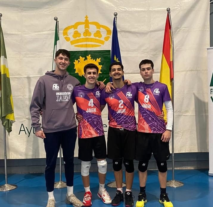 Talento juvenil andaluz se cita en Bormujos con amplia participación del CV Linares