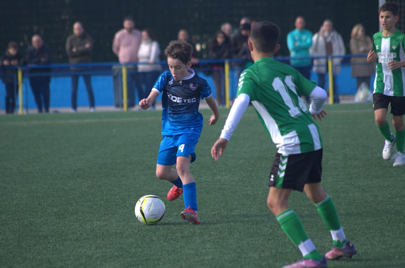 Finaliza la fase de grupos de la IV edición del Torneo Internacional Ciudad de Linares