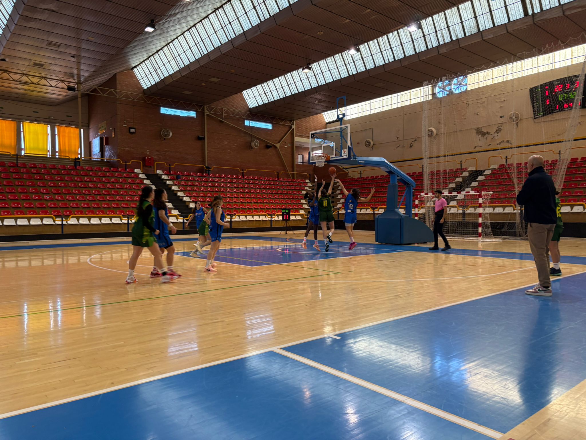 Melilla Ciudad del Deporte asalta el Julián Jiménez y vence al Cablinares