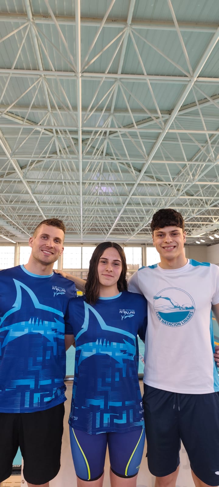 El Club Natación Linares cierra un brillante Campeonato de Andalucía Absoluto en Málaga