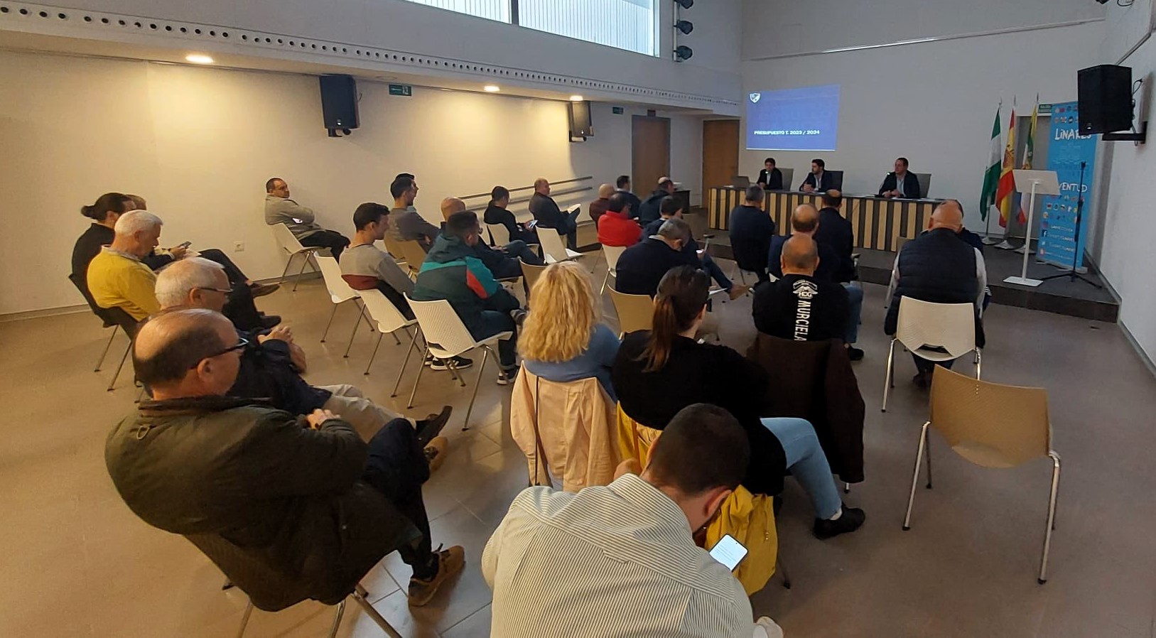 El Linares Deportivo, ante una decisión que puede redefinir su modelo de club