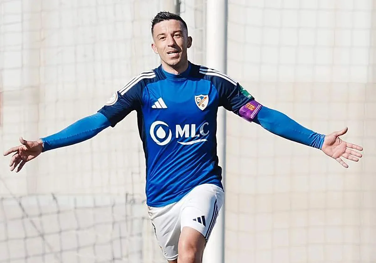 Hugo Diaz dice adiós: el capitán eterno del Linares Deportivo pone fin a una carrera para el recuerdo
